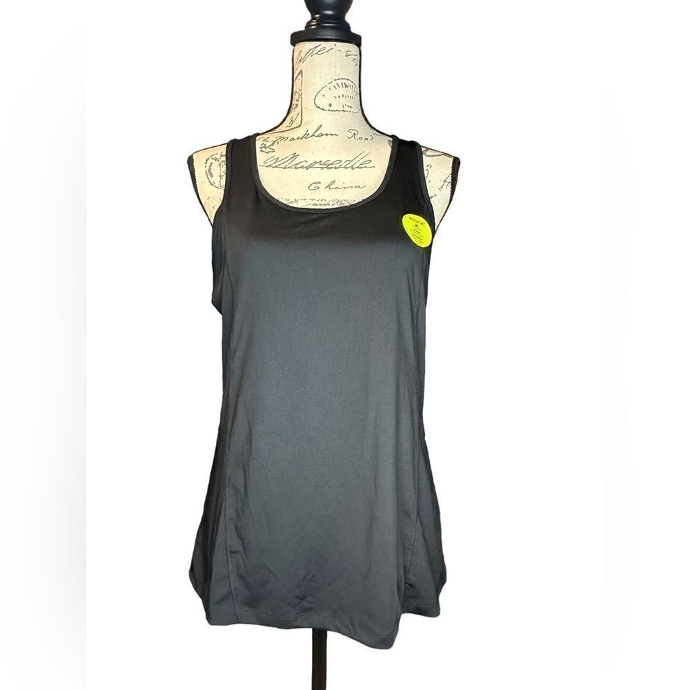 Etonic black racerback athletic/athleisure tank size L NWT UV protection